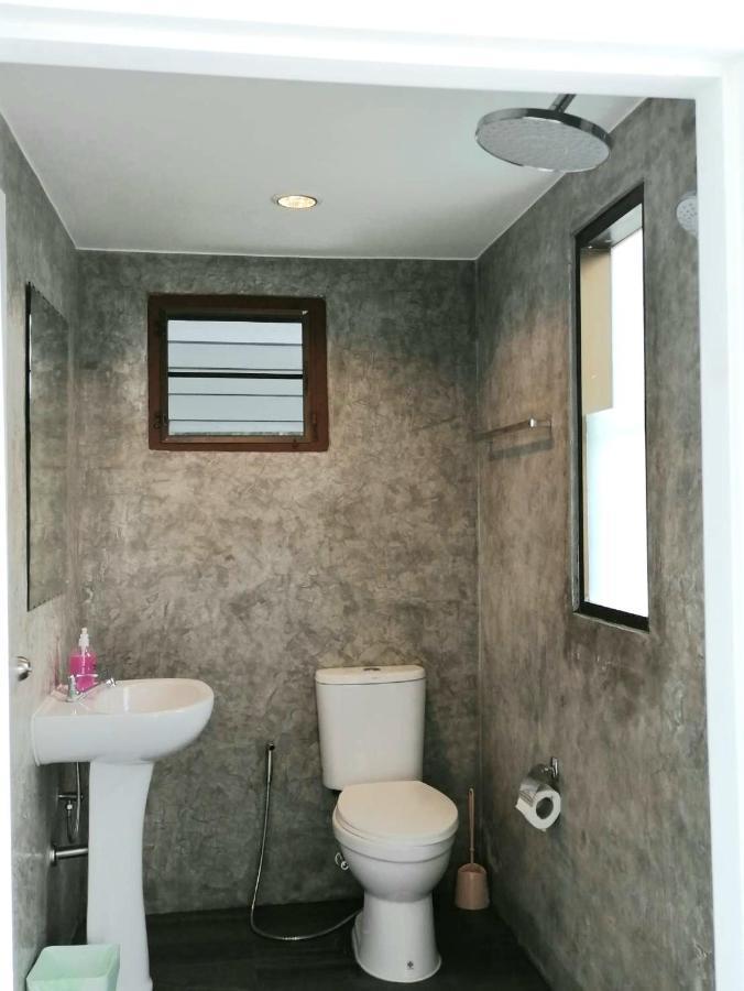 Room79 Phuket Buitenkant foto
